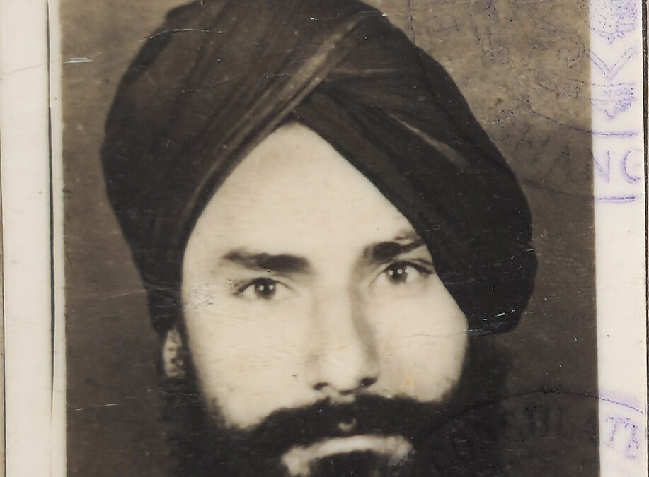 Portrait of Arjan Singh, cropped from his 1946 Emergency Certificate.
